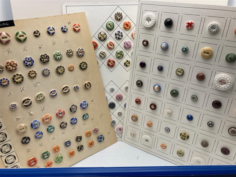 China Buttons