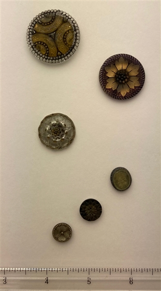 Lacy Glass Buttons