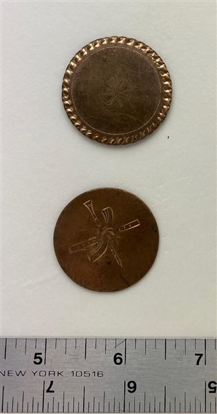 Objects on Colonial Copper Buttons