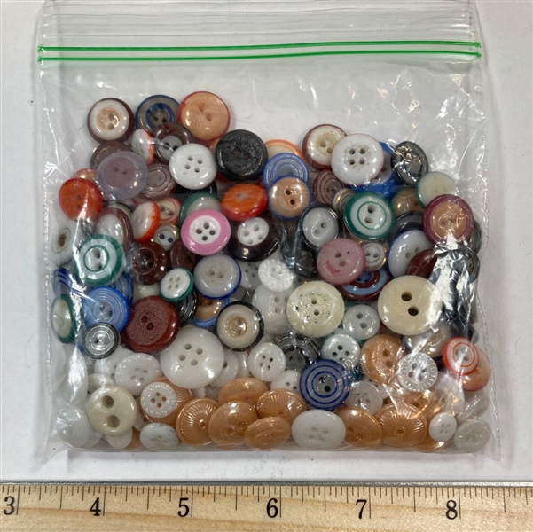 China Buttons