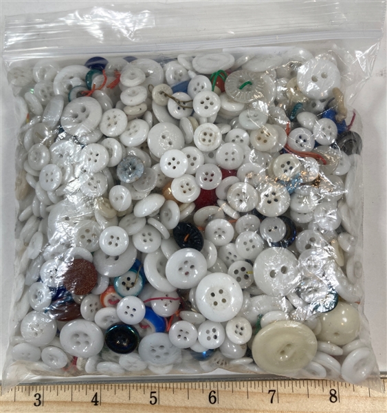 China Buttons