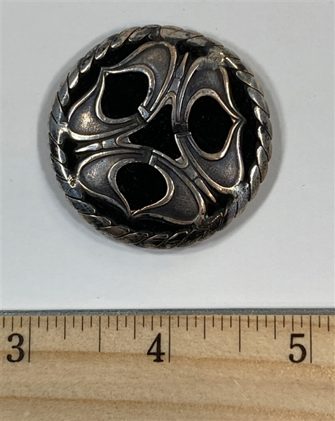 Art Nouveau Button