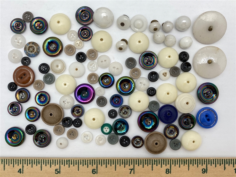 China Buttons