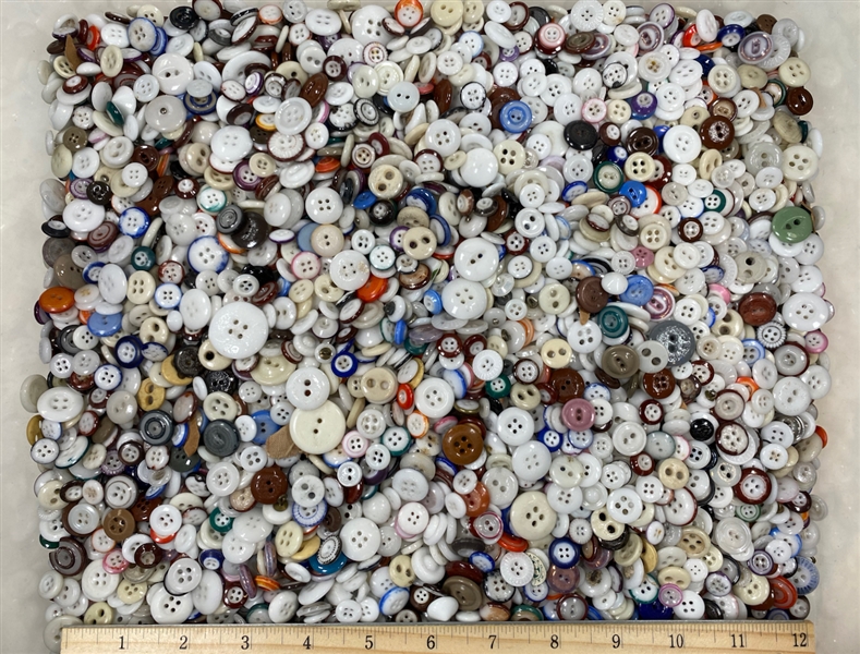 5250 China Buttons