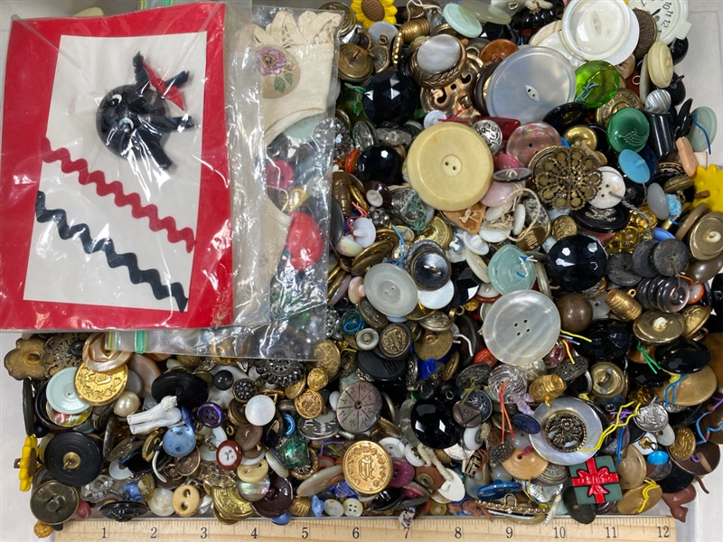 Bin of Buttons