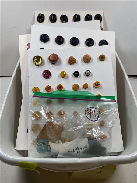 Plastic Buttons