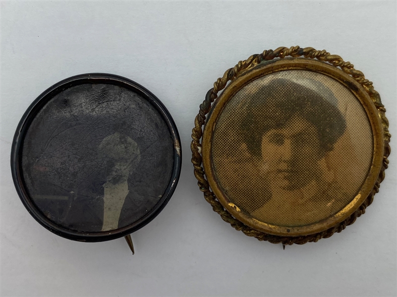 Old Picture Pins