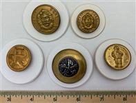 Perry Buttons