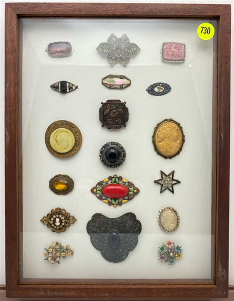 Pins (jewelry)