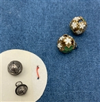 Balls & Cubes