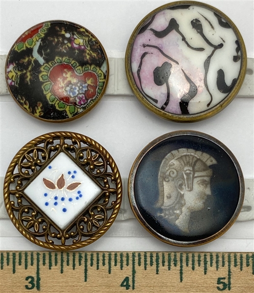 Porcelain in Metal