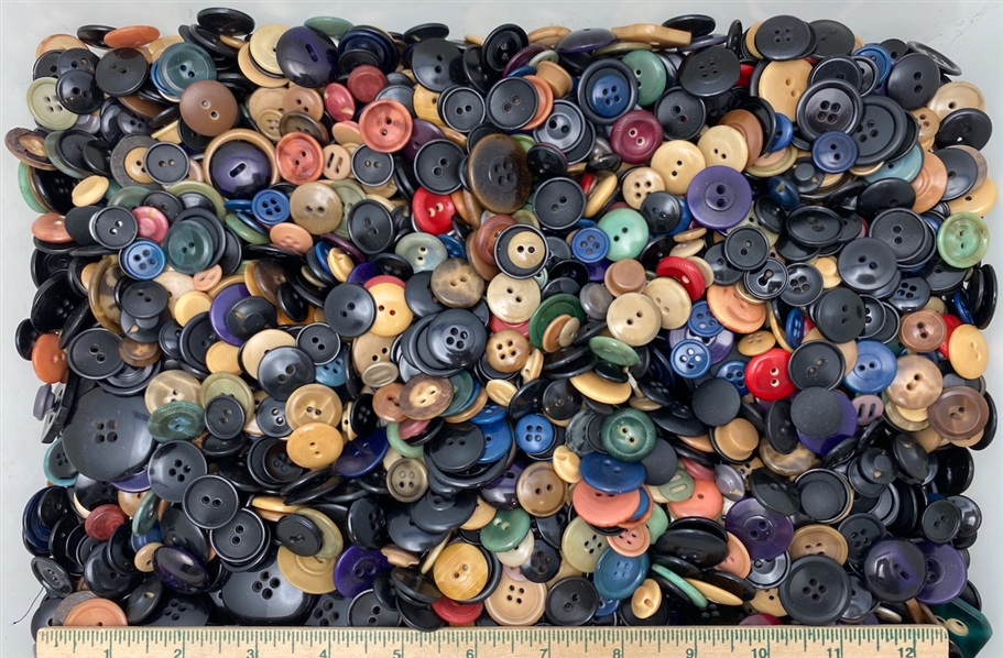 Bag Lot of VI